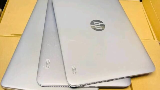 HP-i5-8gb-RAM-256-SSD-lightening-keyboard-windows-11-2